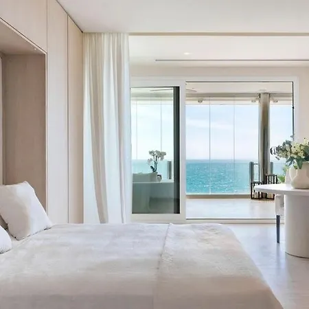 Waterfront Paradise Apartment